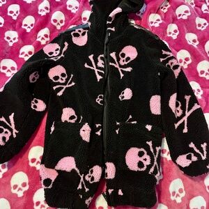 Skull On My Sleeve Hooded Sherpa Jacket Pink and Black